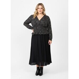 Universal Thread Women's Long Sleeve Black White Floral Smocked V-Neck Blouse L